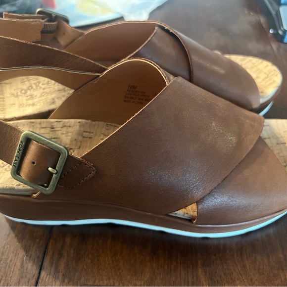Kork-Ease Tan Sandals Comfortable Stylish Footwear Size 10M - Picture 2 of 9